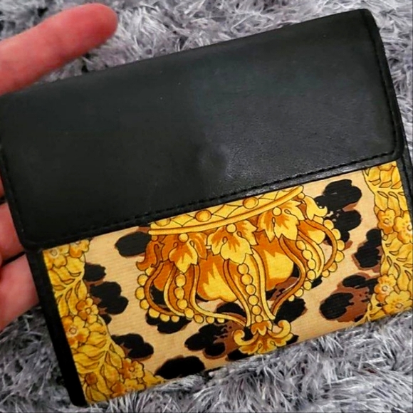 Versace Medusa Wallet *RARE* - Picture 2 of 7